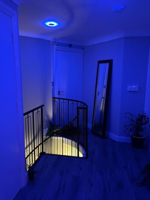 The Exclusive Jacuzzi Apartment Birmingham Eksteriør billede